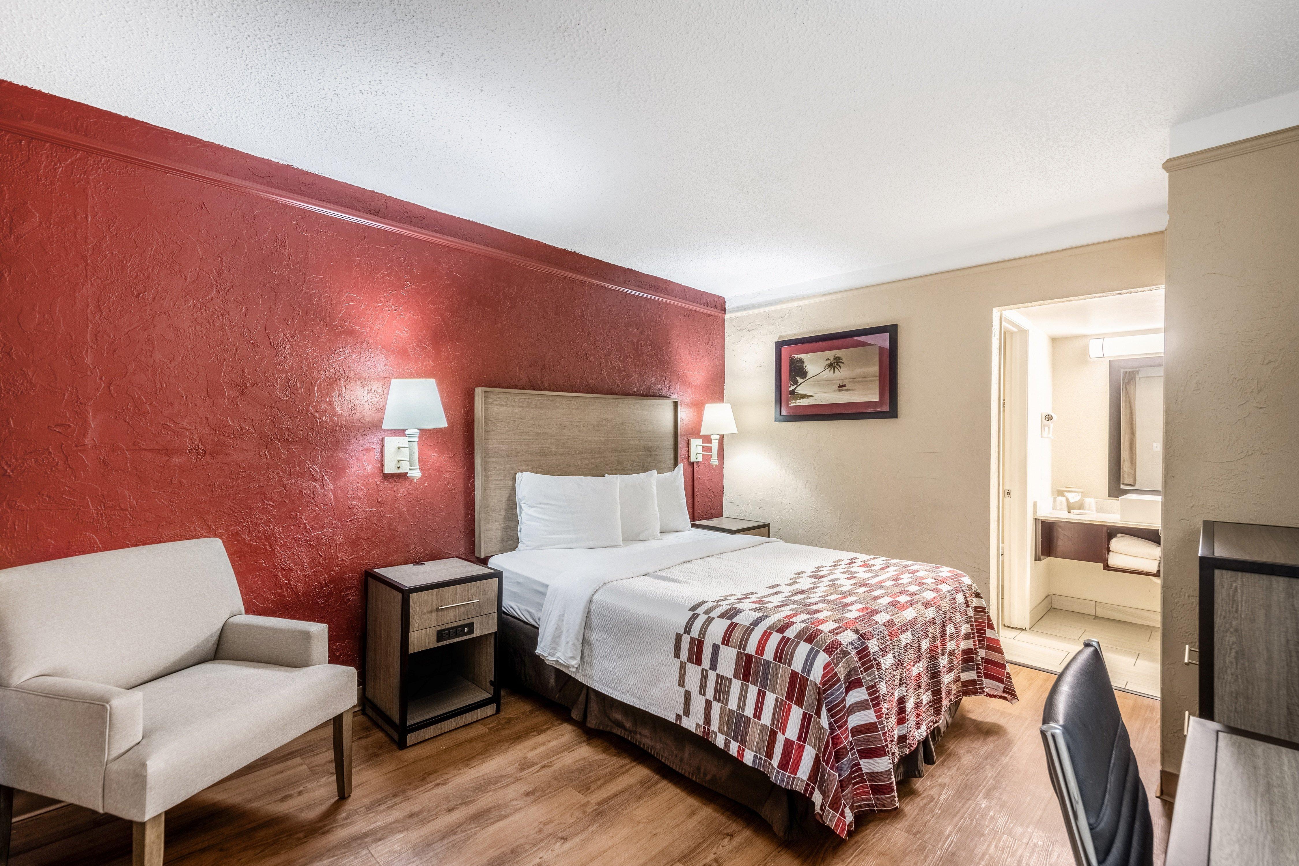 Red Roof Inn Tampa Bay - Saint Petersburg Eksteriør billede