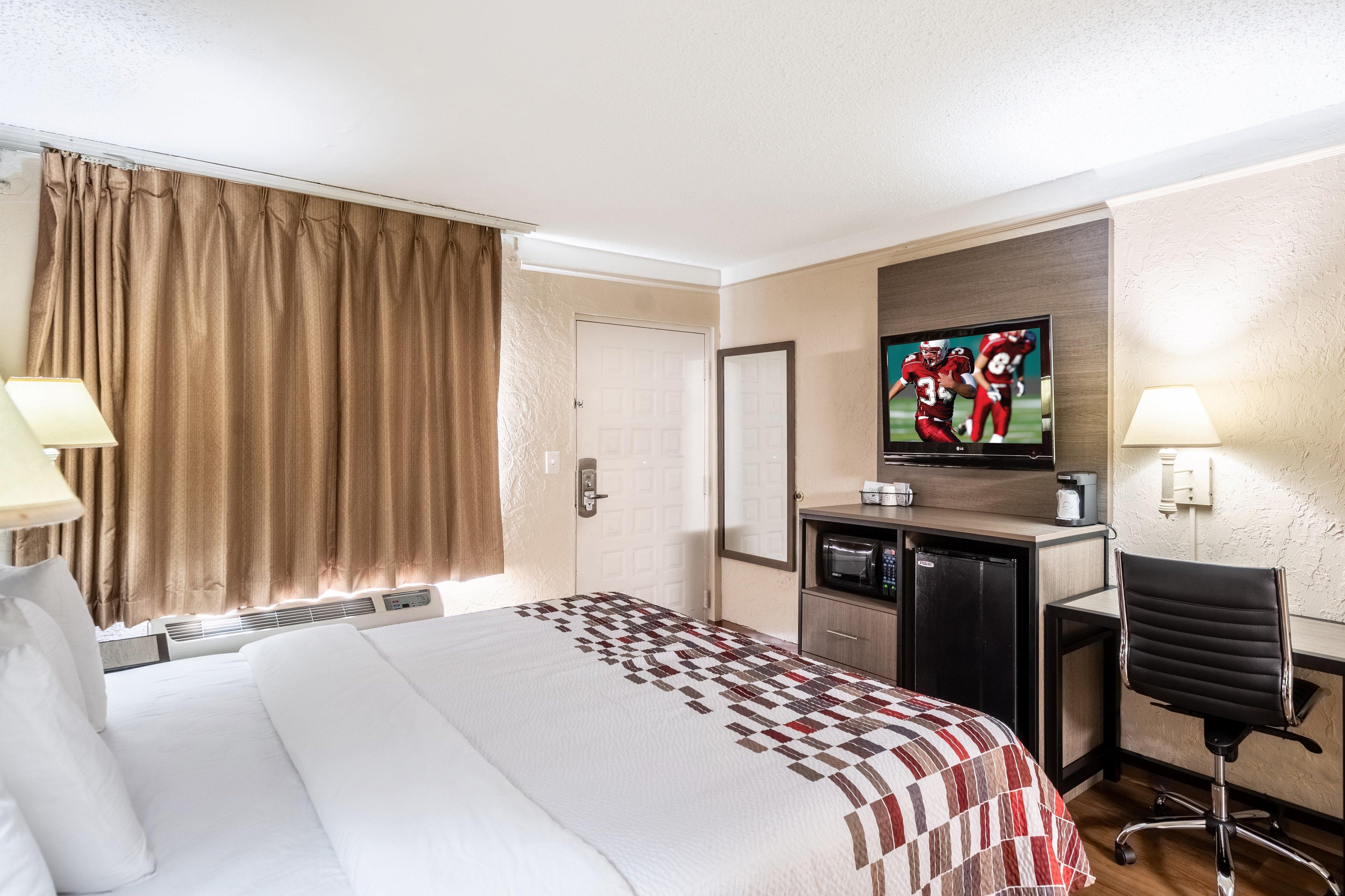 Red Roof Inn Tampa Bay - Saint Petersburg Eksteriør billede