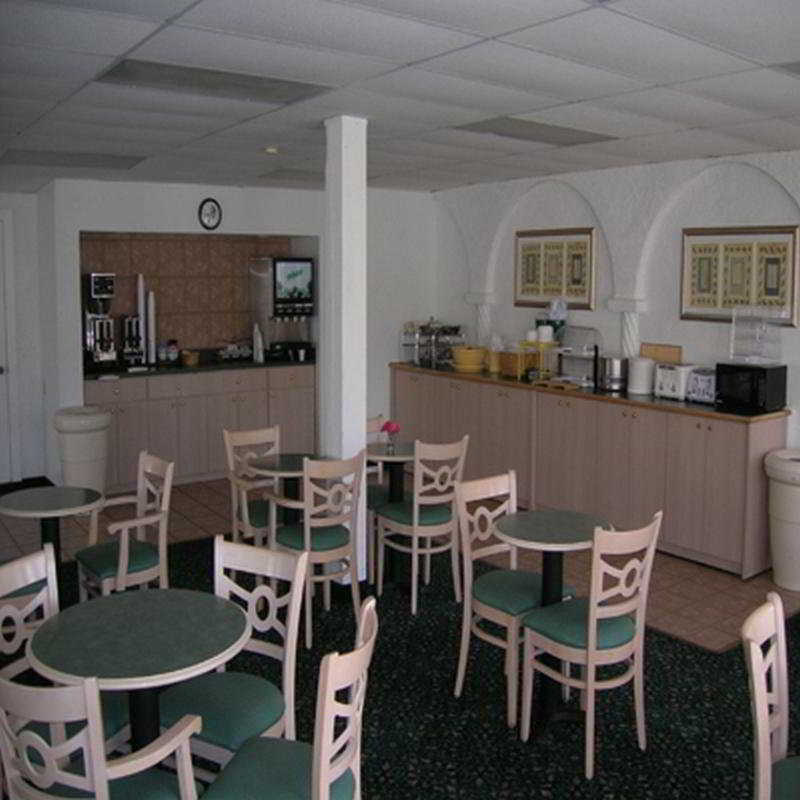 Red Roof Inn Tampa Bay - Saint Petersburg Eksteriør billede