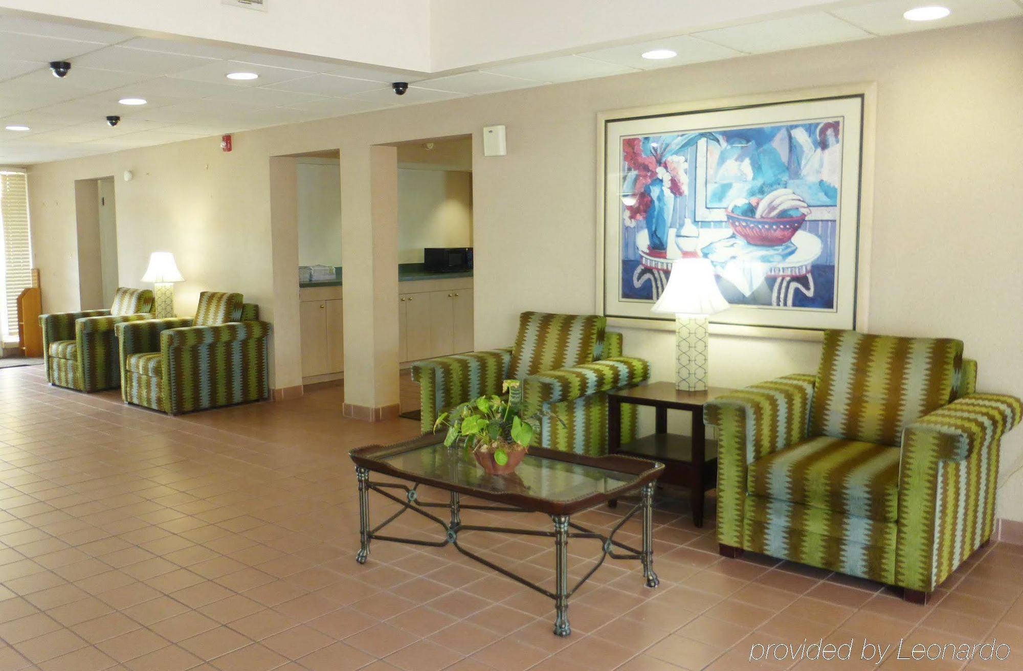 Red Roof Inn Tampa Bay - Saint Petersburg Eksteriør billede