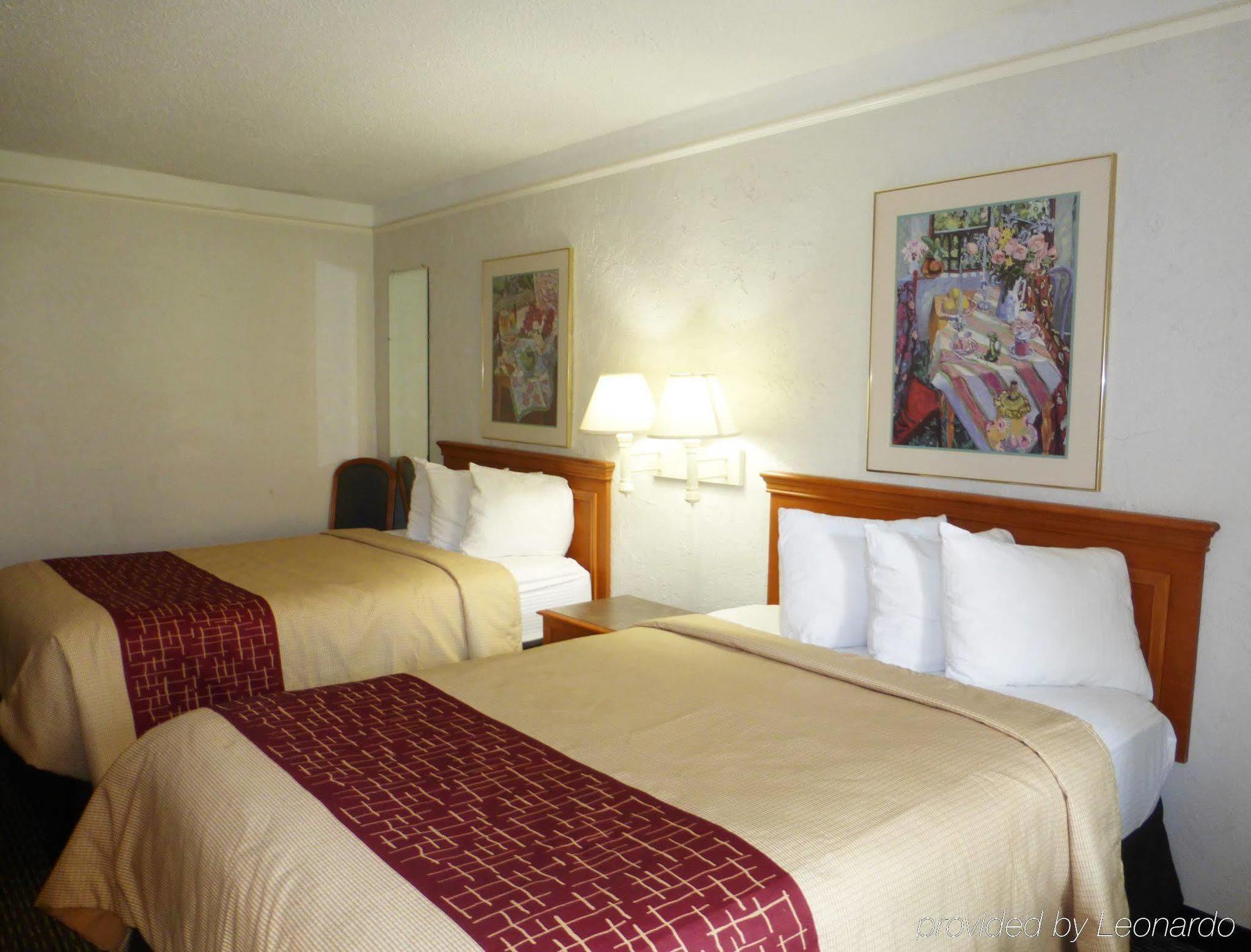 Red Roof Inn Tampa Bay - Saint Petersburg Eksteriør billede