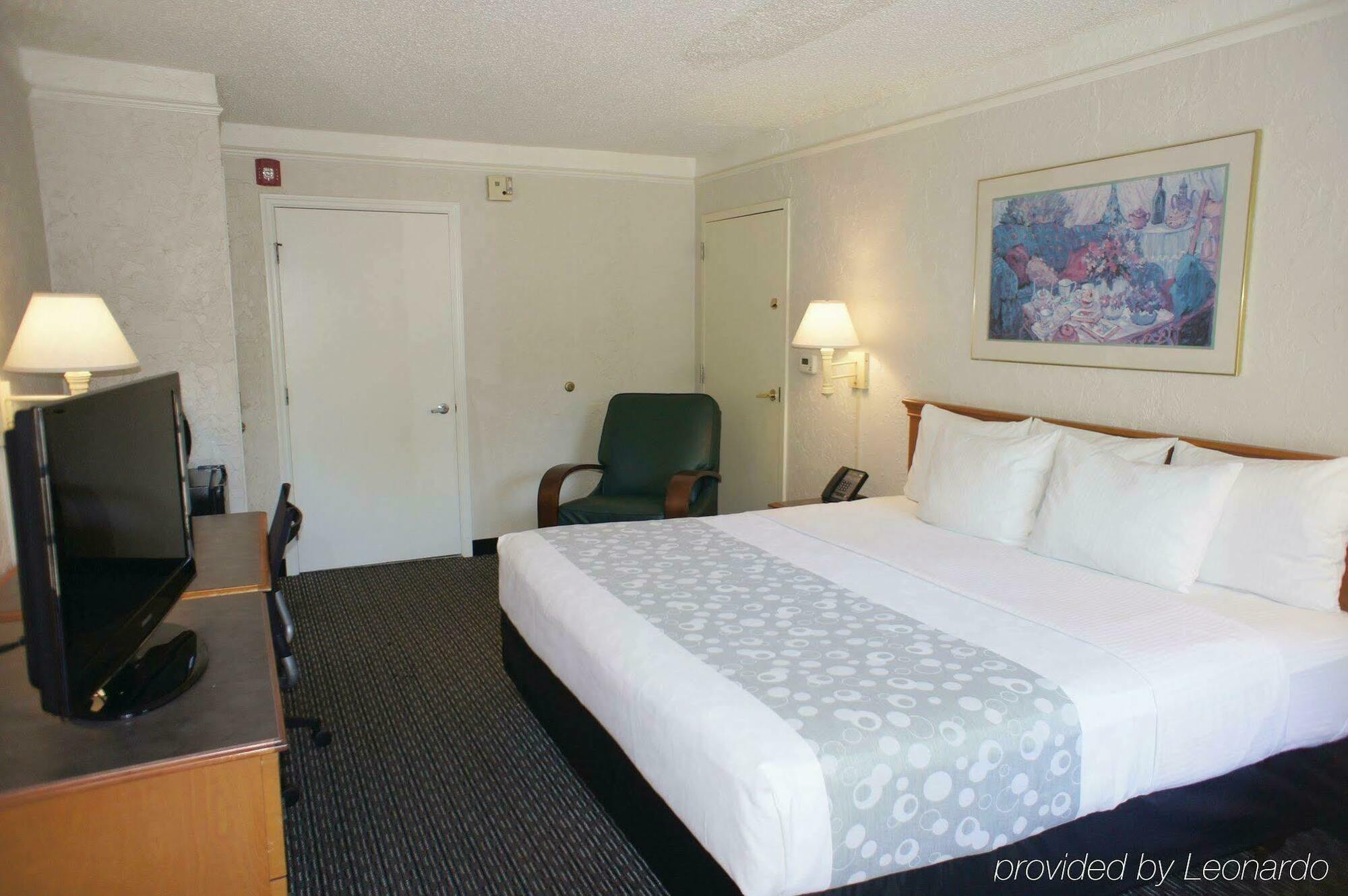Red Roof Inn Tampa Bay - Saint Petersburg Eksteriør billede